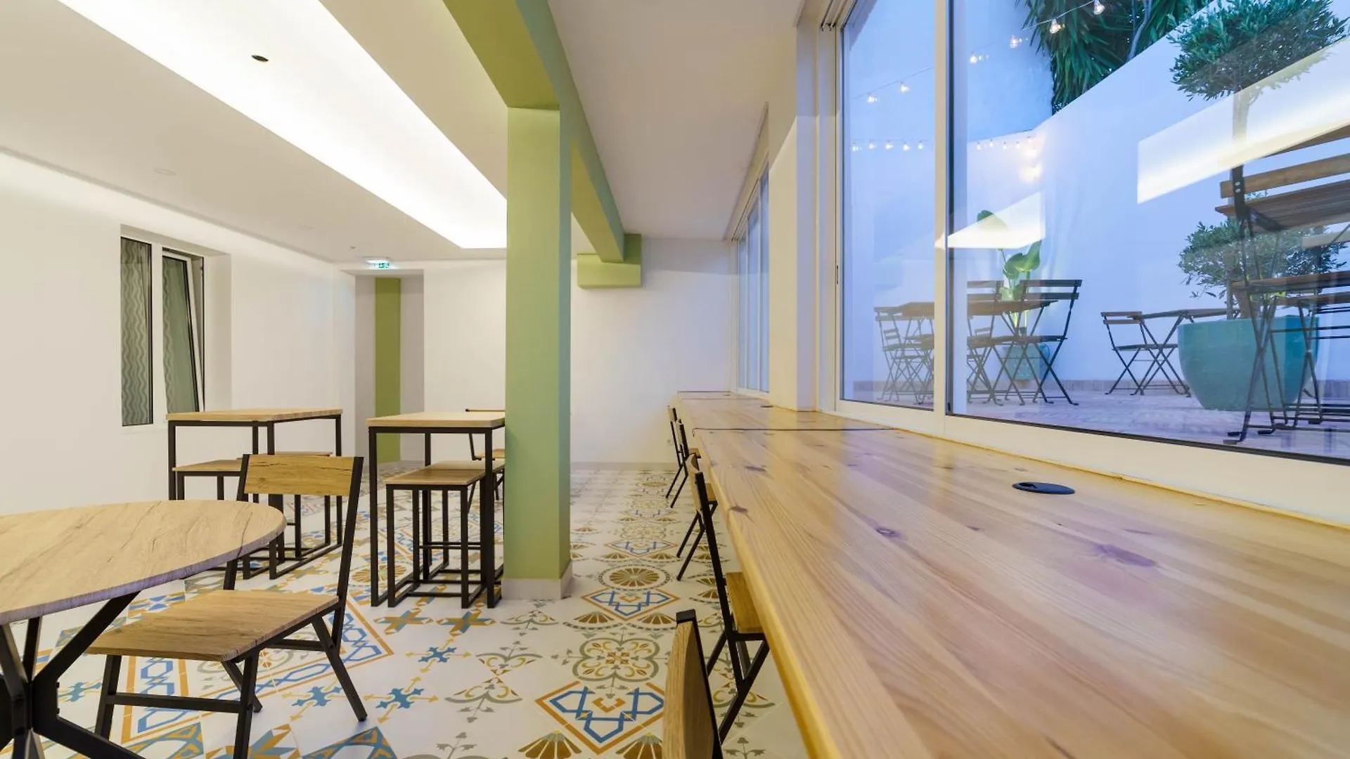 Atlantic Bliss Hostel Albufeira